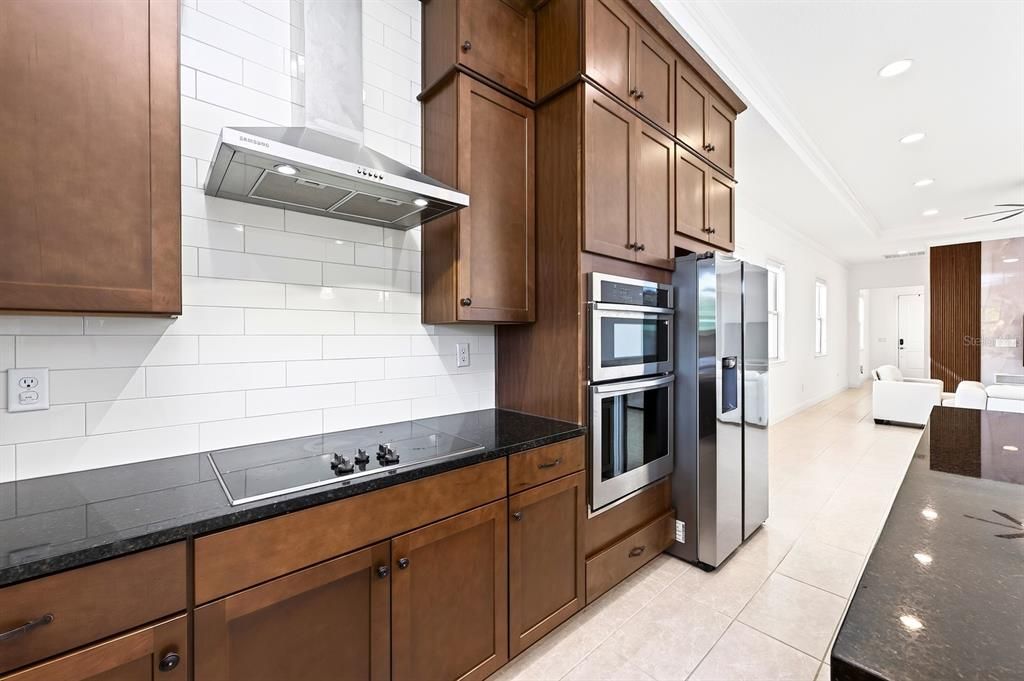 En Venta: $625,000 (3 camas, 2 baños, 1720 Pies cuadrados)