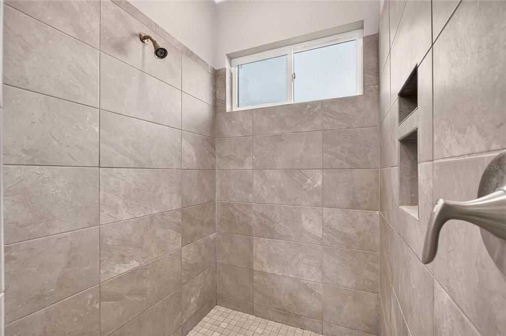 На продажу: $359,500 (3 спален, 2 ванн, 1507 Квадратных фут)