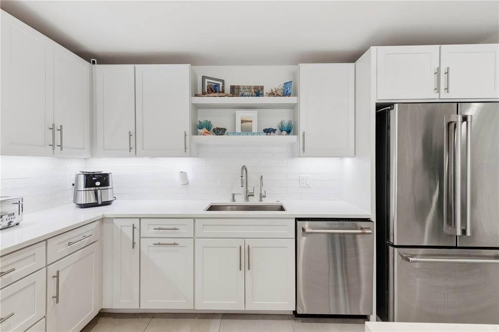 For Sale: $824,000 (2 beds, 2 baths, 1815 Square Feet)