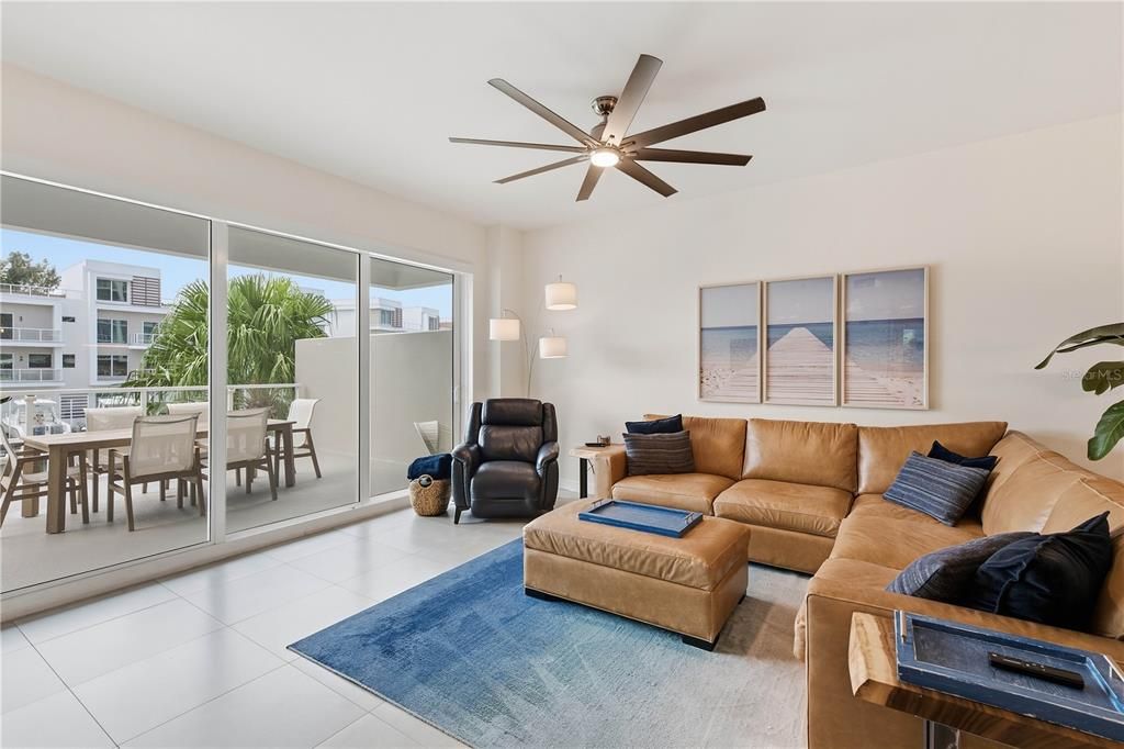 For Sale: $824,000 (2 beds, 2 baths, 1815 Square Feet)