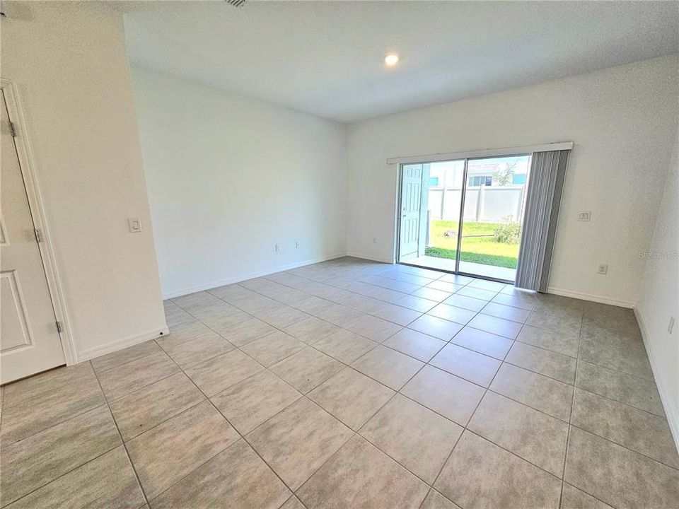 En Renta: $1,750 (2 camas, 2 baños, 1219 Pies cuadrados)