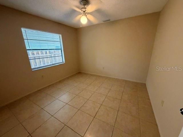 For Sale: $299,000 (2 beds, 2 baths, 1012 Square Feet)