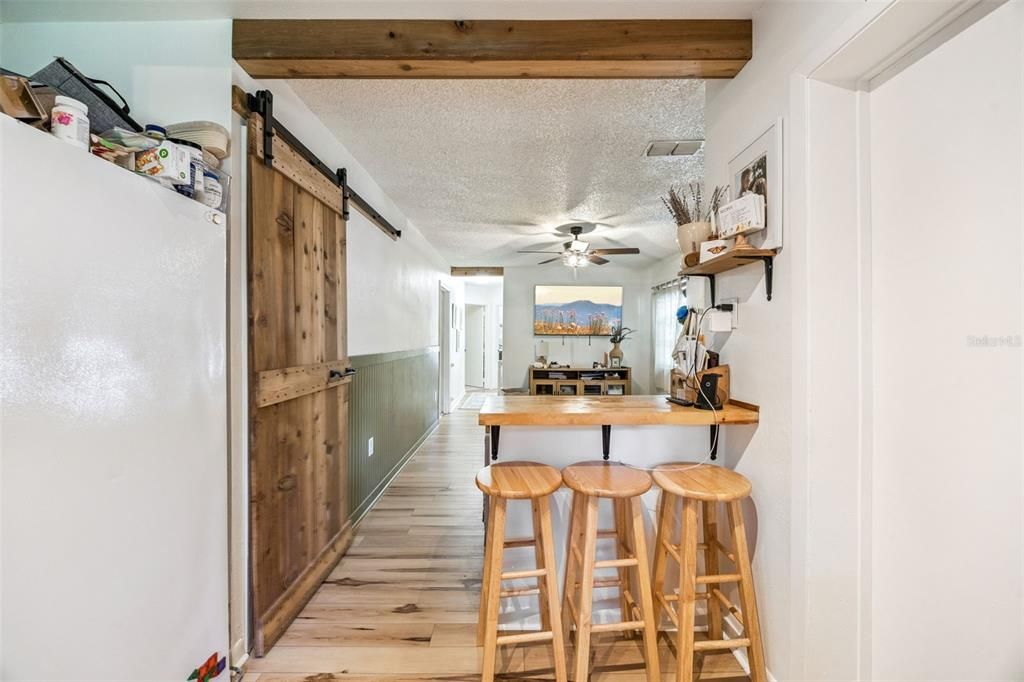 En Venta: $299,900 (3 camas, 2 baños, 1012 Pies cuadrados)