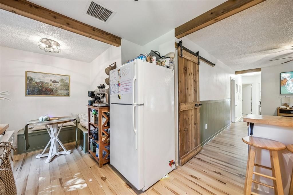 En Venta: $299,900 (3 camas, 2 baños, 1012 Pies cuadrados)