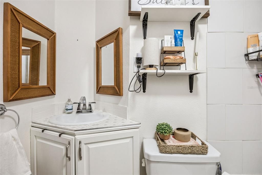 En Venta: $299,900 (3 camas, 2 baños, 1012 Pies cuadrados)