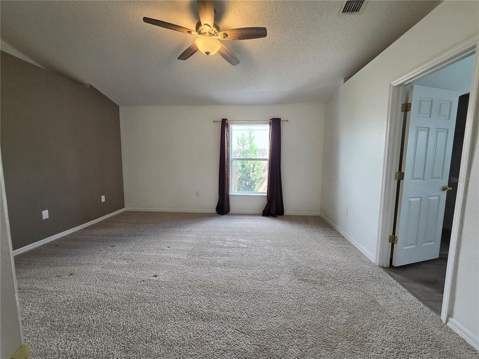 En Renta: $2,999 (3 camas, 2 baños, 1874 Pies cuadrados)