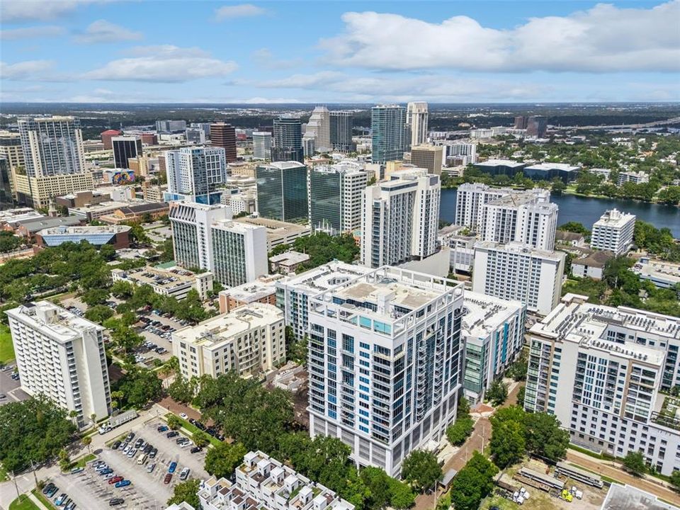 На продажу: $685,000 (2 спален, 2 ванн, 1975 Квадратных фут)