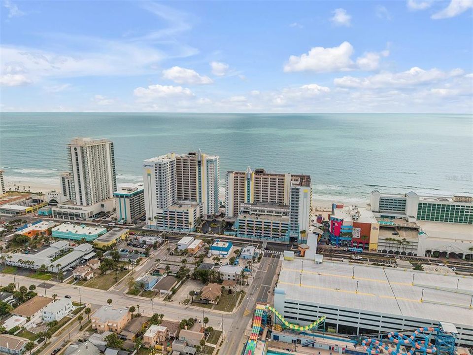 En Venta: $525,000 (2 camas, 2 baños, 1240 Pies cuadrados)
