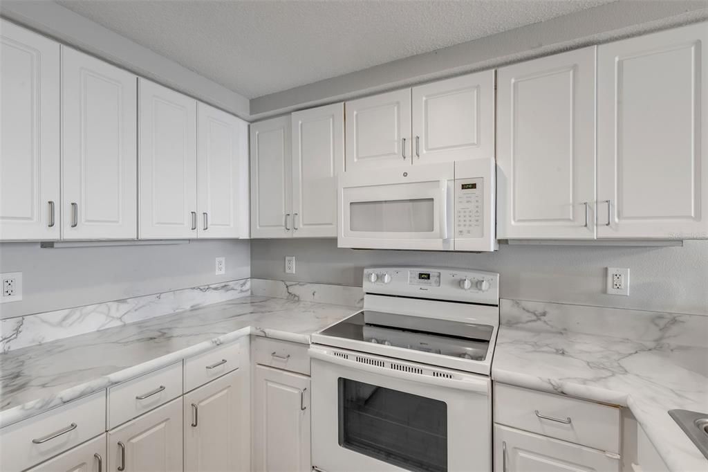 En Venta: $525,000 (2 camas, 2 baños, 1240 Pies cuadrados)