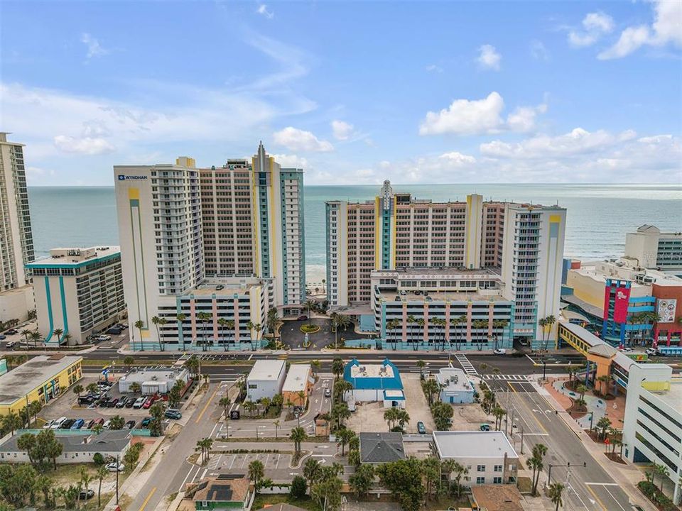 En Venta: $525,000 (2 camas, 2 baños, 1240 Pies cuadrados)