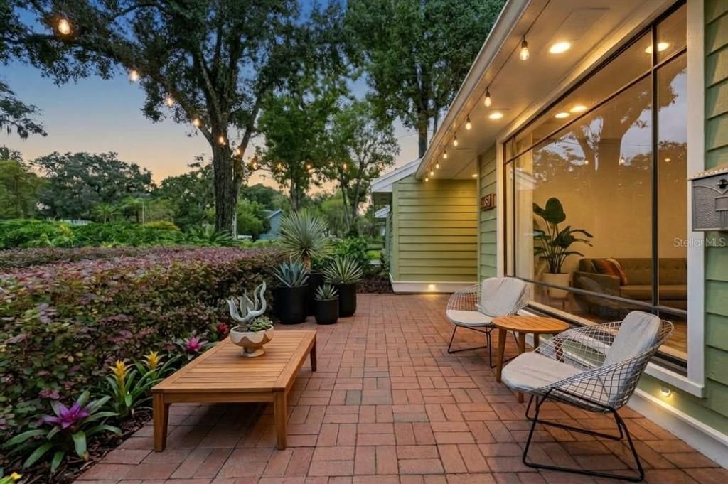 En Venta: $675,000 (4 camas, 3 baños, 2941 Pies cuadrados)