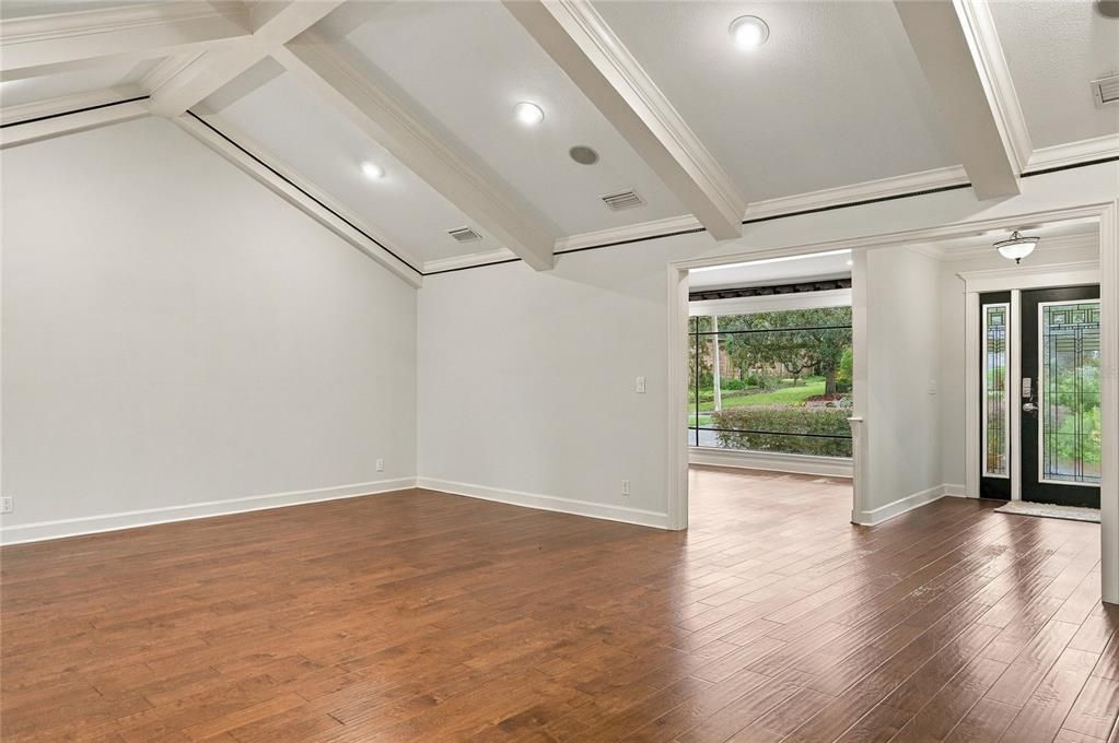 En Venta: $675,000 (4 camas, 3 baños, 2941 Pies cuadrados)