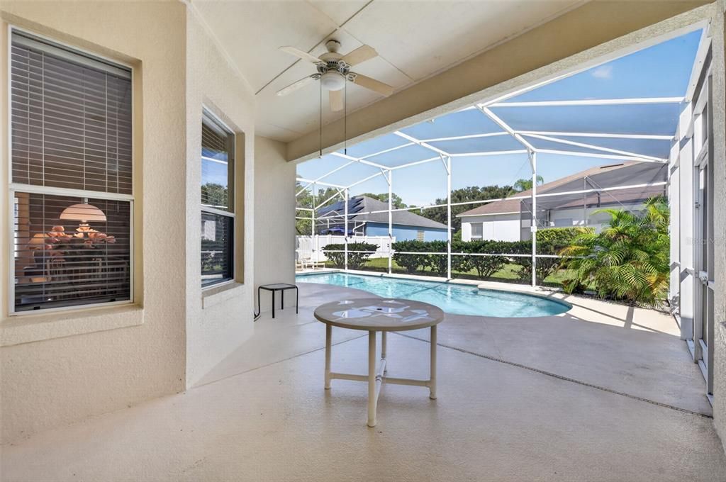 En Venta: $480,000 (4 camas, 3 baños, 2423 Pies cuadrados)