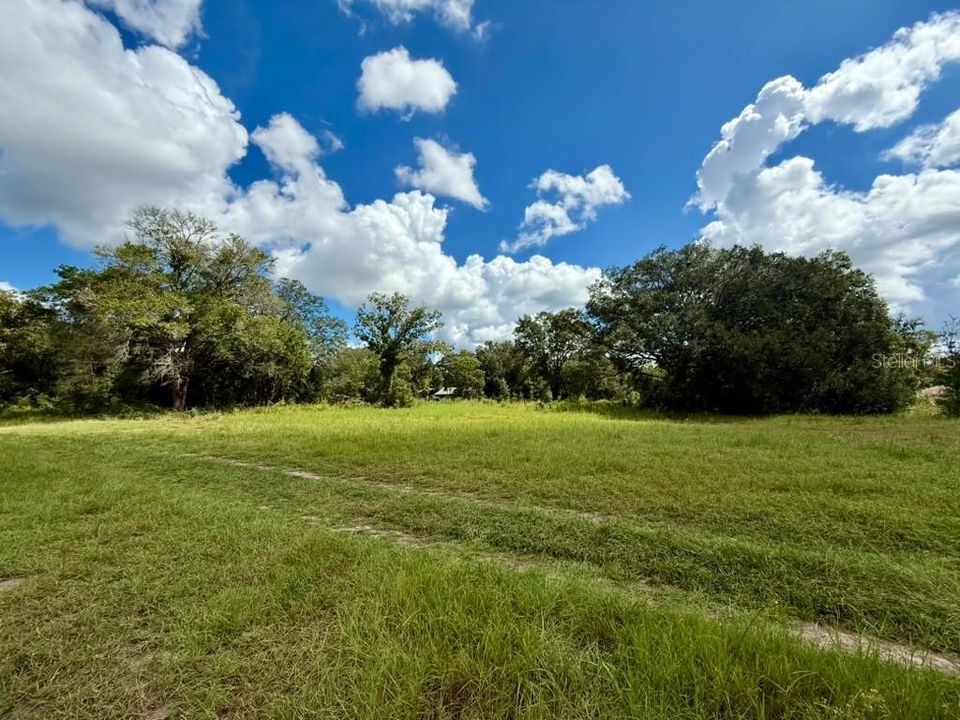 待售: $72,900 (0.52 acres)