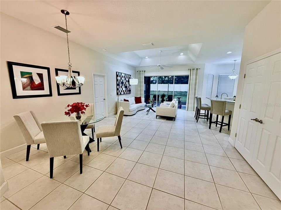 En Venta: $429,000 (2 camas, 2 baños, 1587 Pies cuadrados)