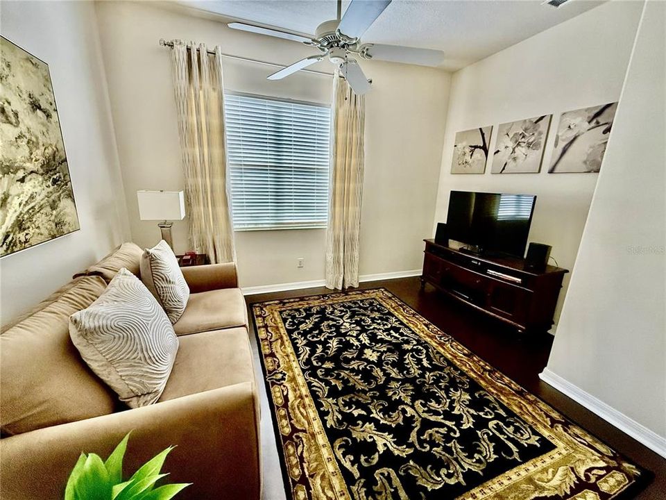 En Venta: $429,000 (2 camas, 2 baños, 1587 Pies cuadrados)
