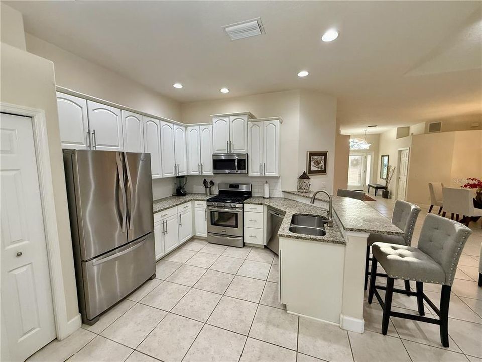 En Venta: $429,000 (2 camas, 2 baños, 1587 Pies cuadrados)