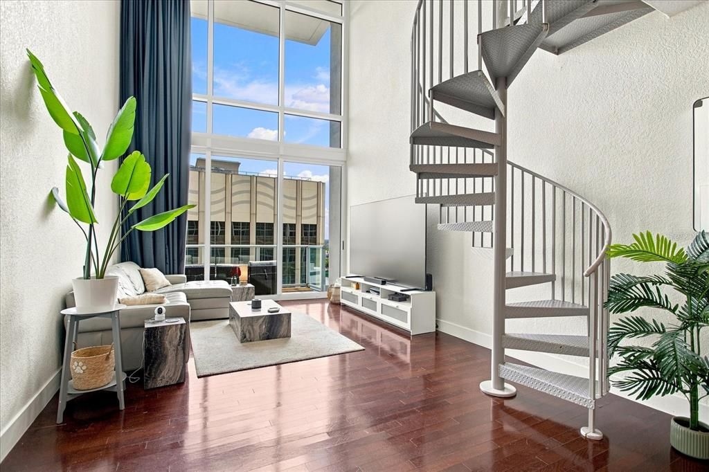На продажу: $295,000 (1 спален, 1 ванн, 990 Квадратных фут)