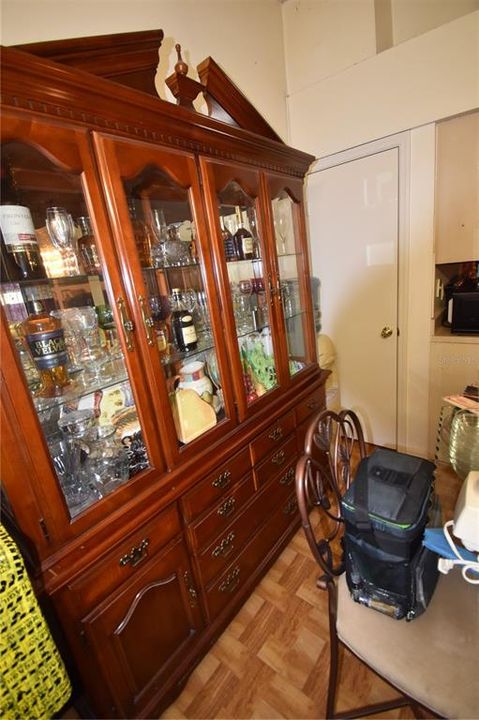 For Sale: $319,900 (3 beds, 2 baths, 1370 Square Feet)