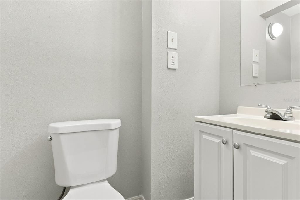 В аренду: $2,340 (3 спален, 1 ванн, 1104 Квадратных фут)