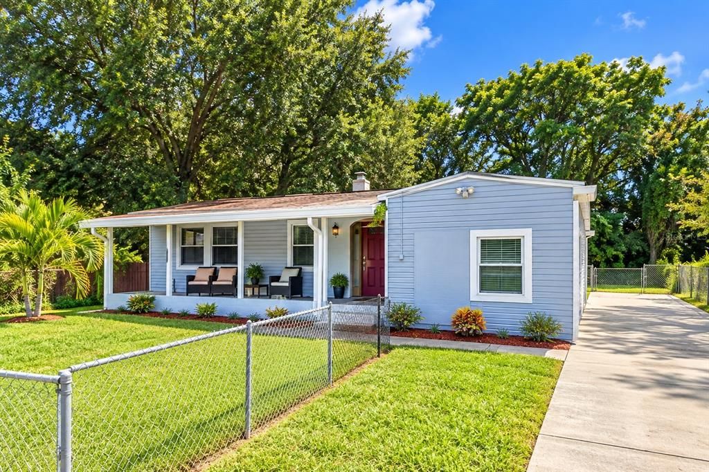 For Sale: $344,999 (4 beds, 2 baths, 1590 Square Feet)