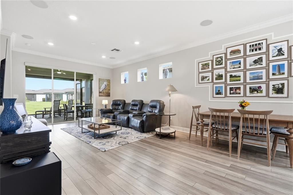 For Sale: $440,000 (2 beds, 2 baths, 1640 Square Feet)