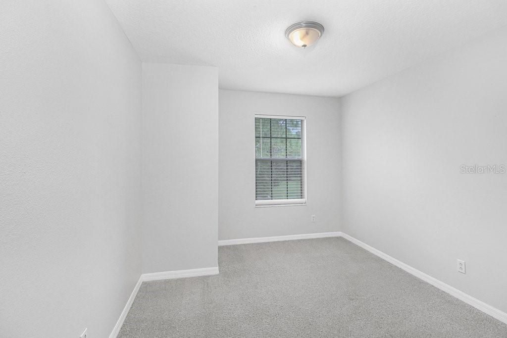 待售: $305,000 (3 贝兹, 2 浴室, 1822 平方英尺)