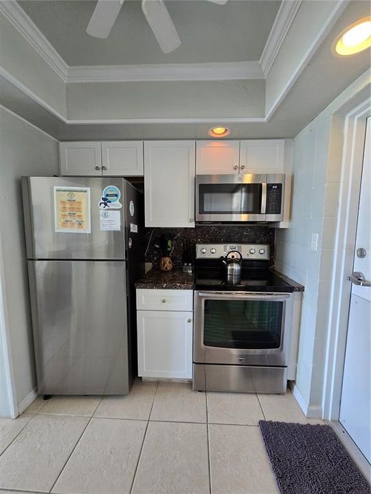 For Sale: $489,900 (1 beds, 1 baths, 528 Square Feet)