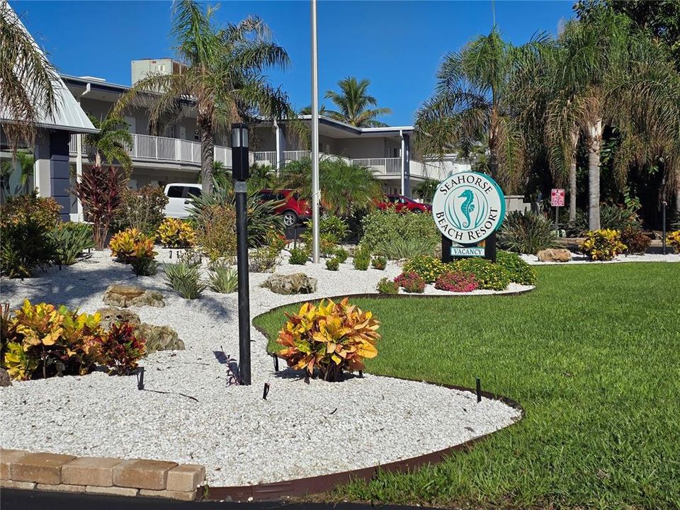 For Sale: $489,900 (1 beds, 1 baths, 528 Square Feet)