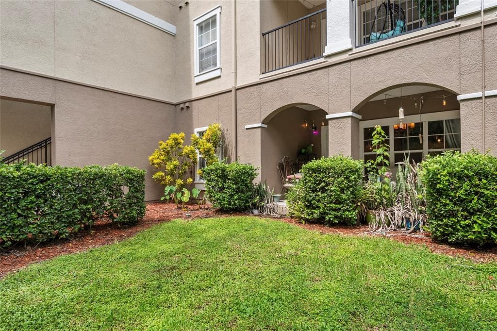 For Sale: $135,000 (1 beds, 1 baths, 782 Square Feet)