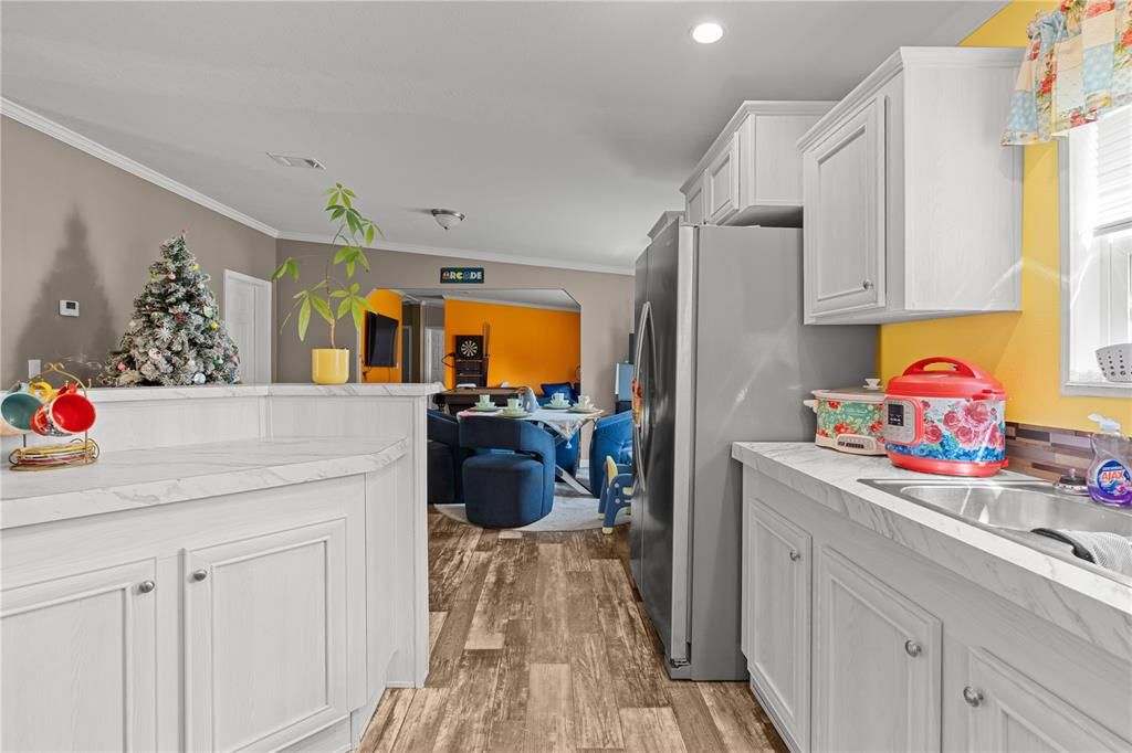 For Sale: $345,000 (5 beds, 3 baths, 2190 Square Feet)