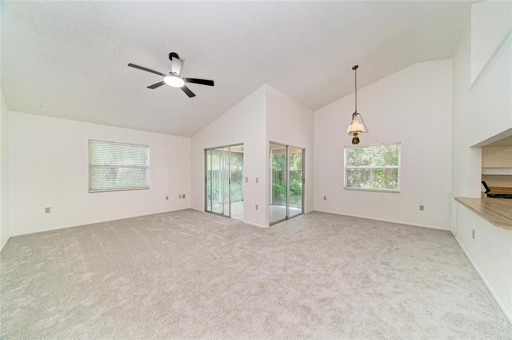 В аренду: $1,850 (2 спален, 2 ванн, 1197 Квадратных фут)