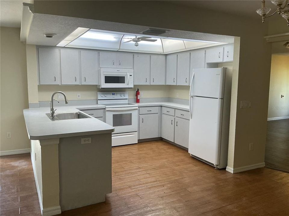 For Rent: $1,600 (3 beds, 2 baths, 1579 Square Feet)