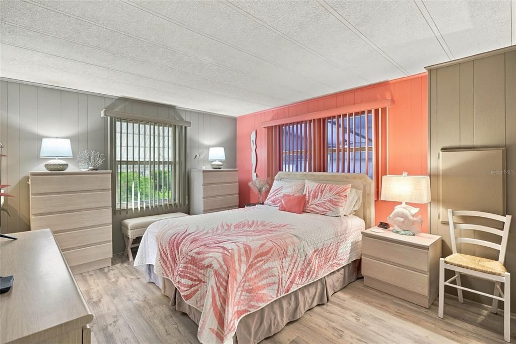 For Sale: $199,000 (2 beds, 2 baths, 1343 Square Feet)