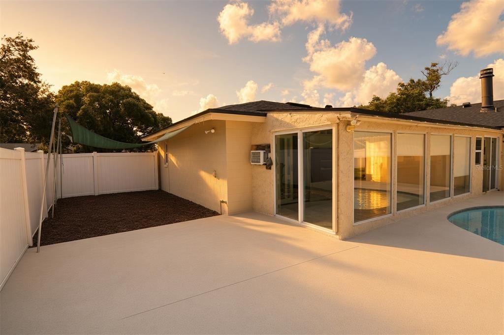 En Venta: $485,000 (4 camas, 2 baños, 2092 Pies cuadrados)