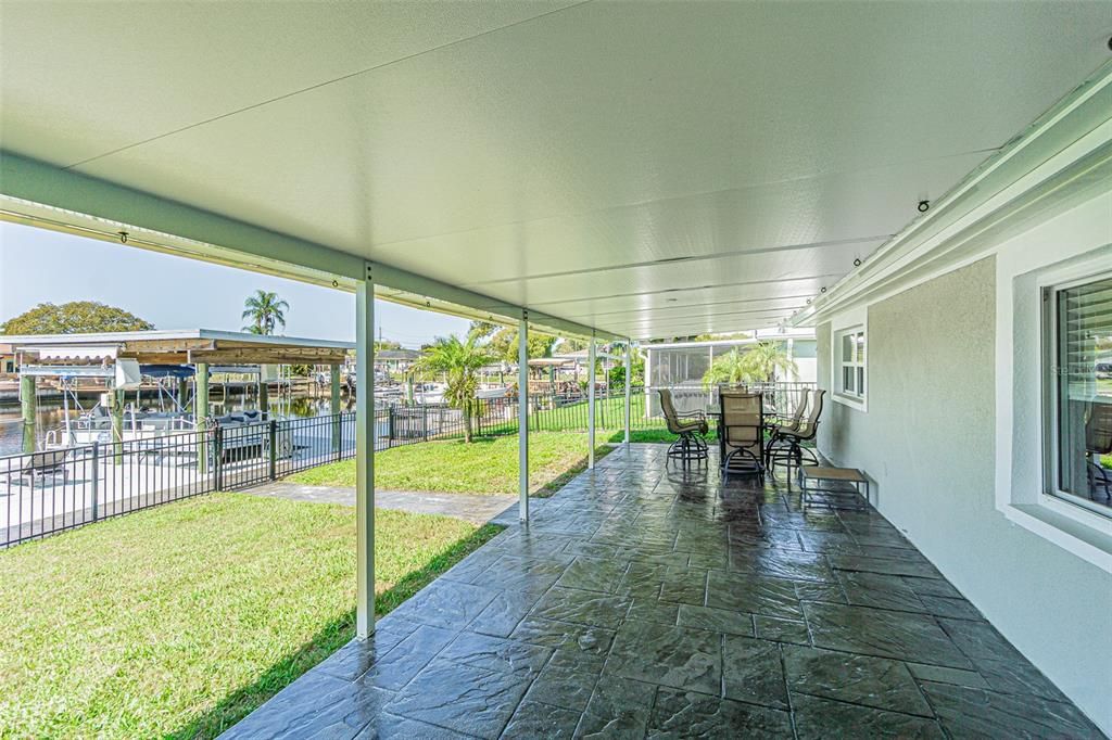 For Sale: $474,900 (3 beds, 2 baths, 1900 Square Feet)