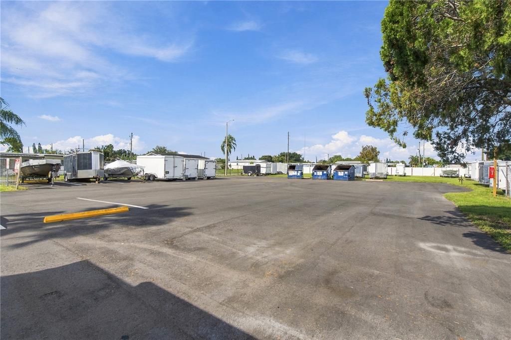 For Sale: $115,000 (2 beds, 1 baths, 825 Square Feet)