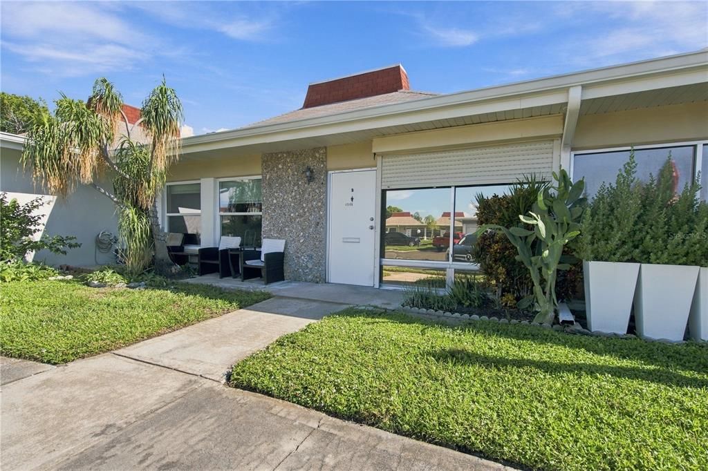 For Sale: $115,000 (2 beds, 1 baths, 825 Square Feet)