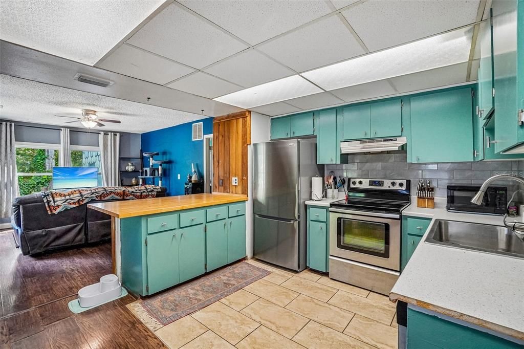 En Venta: $284,999 (2 camas, 3 baños, 1161 Pies cuadrados)