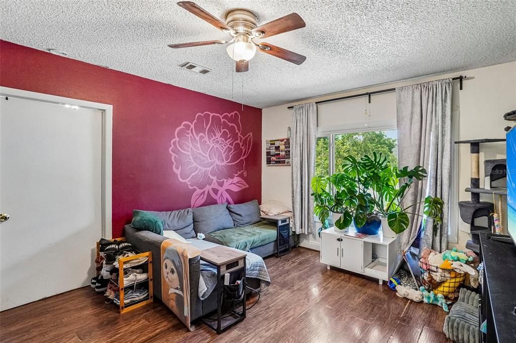 En Venta: $284,999 (2 camas, 3 baños, 1161 Pies cuadrados)