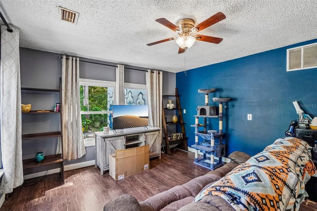 En Venta: $284,999 (2 camas, 3 baños, 1161 Pies cuadrados)