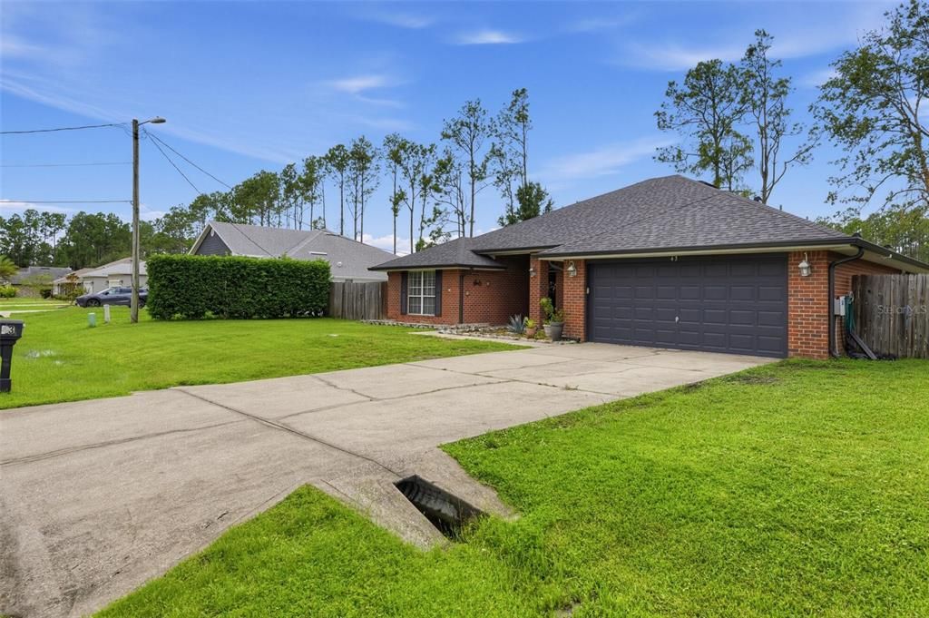For Sale: $369,900 (4 beds, 2 baths, 2325 Square Feet)