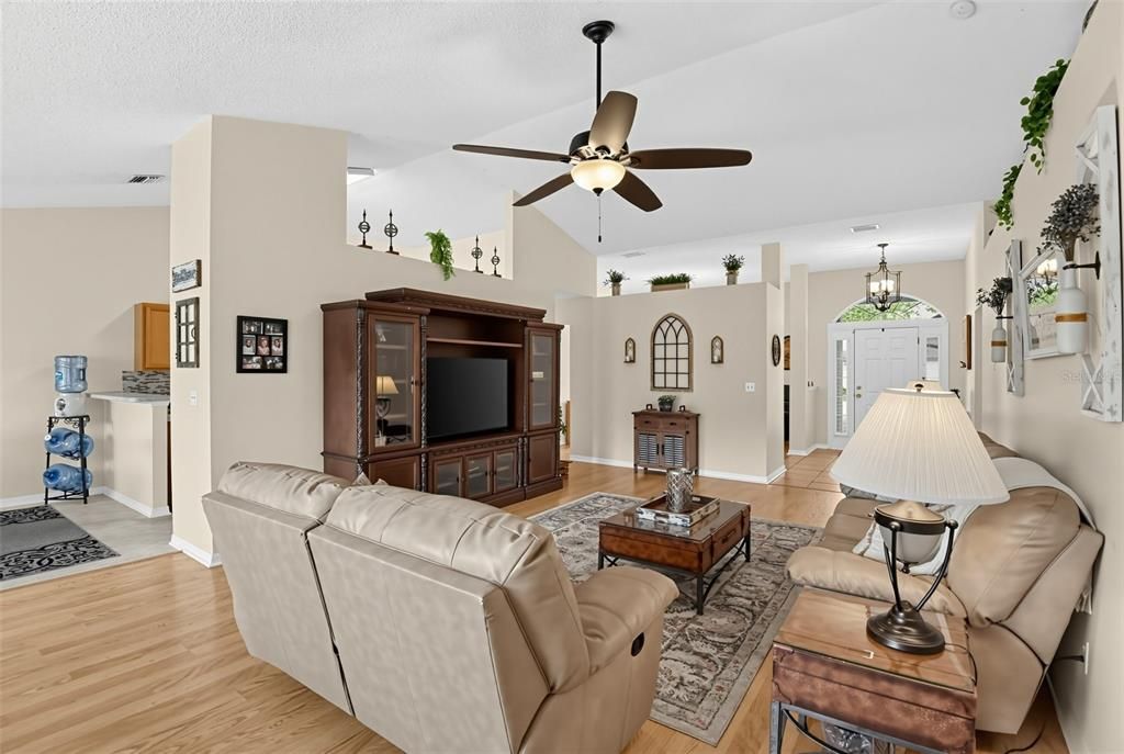 For Sale: $369,900 (4 beds, 2 baths, 2325 Square Feet)