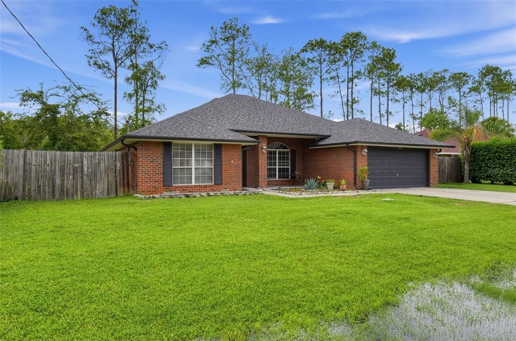 For Sale: $369,900 (4 beds, 2 baths, 2325 Square Feet)