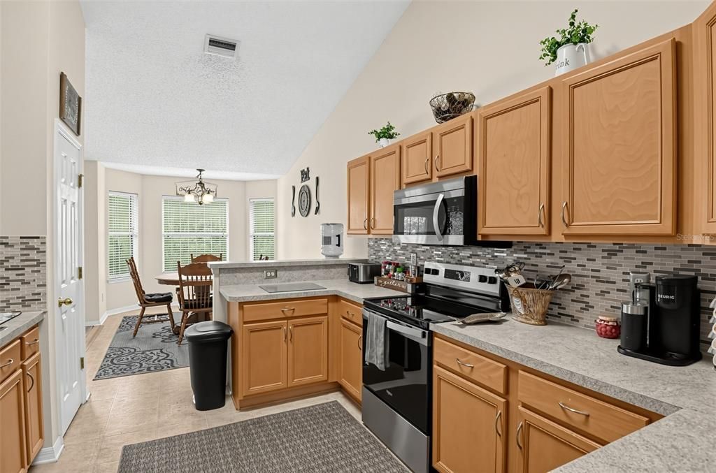 For Sale: $369,900 (4 beds, 2 baths, 2325 Square Feet)