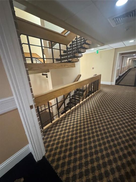 For Rent: $2,500 (1 beds, 1 baths, 530 Square Feet)