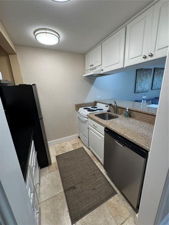 For Rent: $2,500 (1 beds, 1 baths, 530 Square Feet)