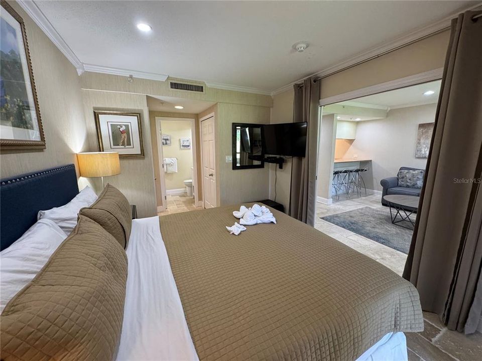 For Rent: $2,500 (1 beds, 1 baths, 530 Square Feet)