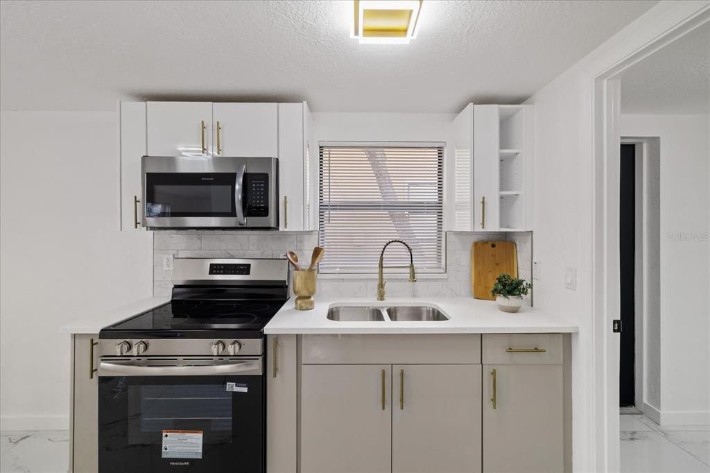 En Venta: $319,900 (3 camas, 2 baños, 1016 Pies cuadrados)