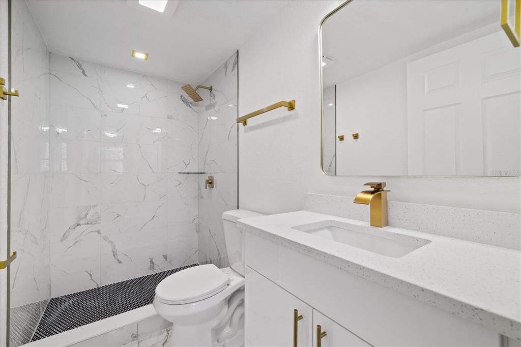 En Venta: $319,900 (3 camas, 2 baños, 1016 Pies cuadrados)